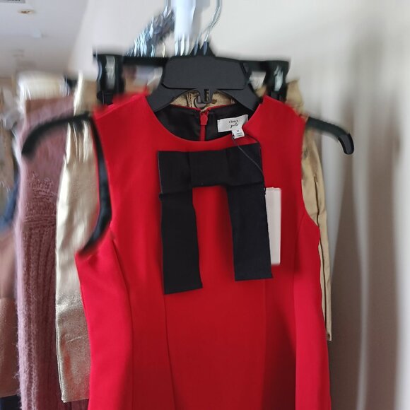 NWT Girls a loves a Red Sleeveless Dress with Bow Front - Picture 2 of 4